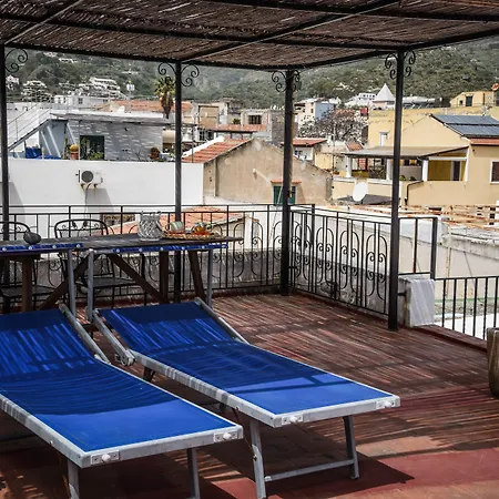 Casa Giuliana 住宿加早餐酒店