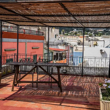 Casa Giuliana 住宿加早餐酒店